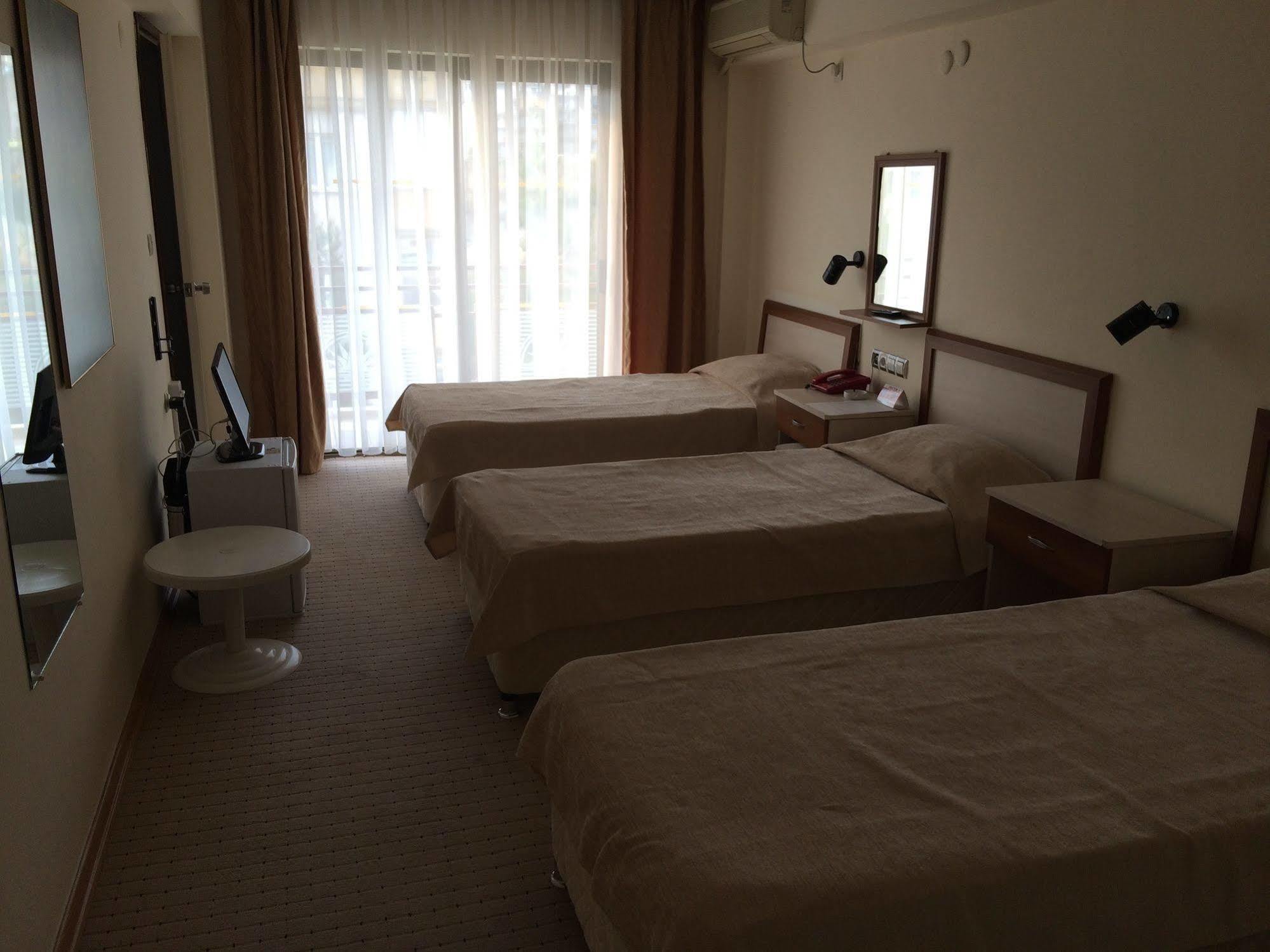 Saturn Hotel Kusadası Eksteriør bilde