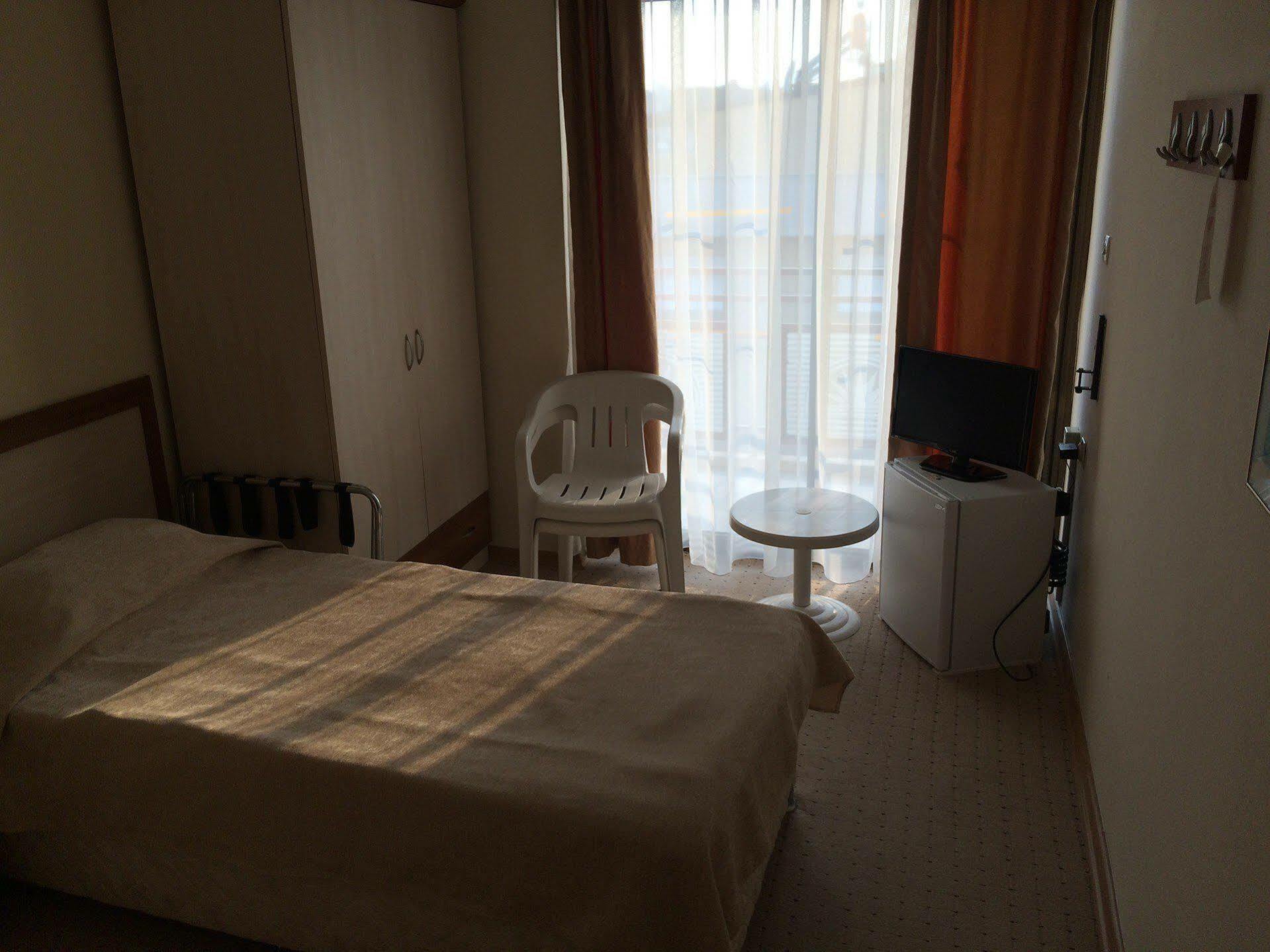 Saturn Hotel Kusadası Eksteriør bilde