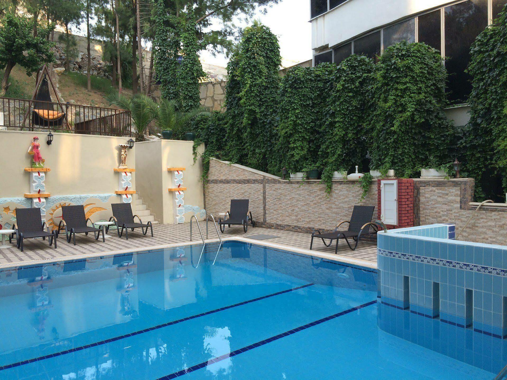 Saturn Hotel Kusadası Eksteriør bilde