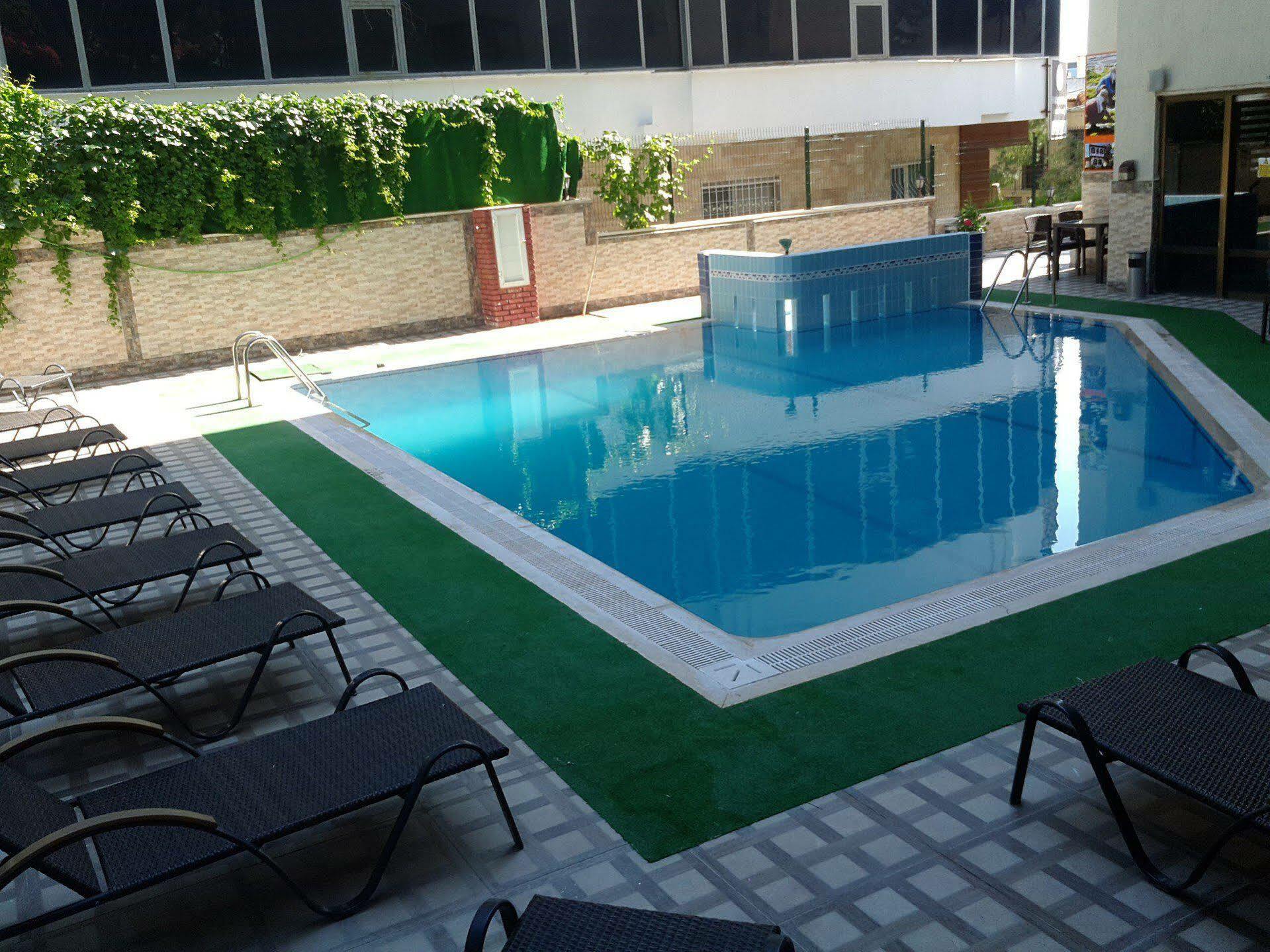 Saturn Hotel Kusadası Eksteriør bilde